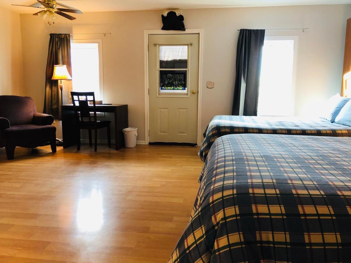 Downtown Whitehorse 2 Bedroom House Екстериор снимка