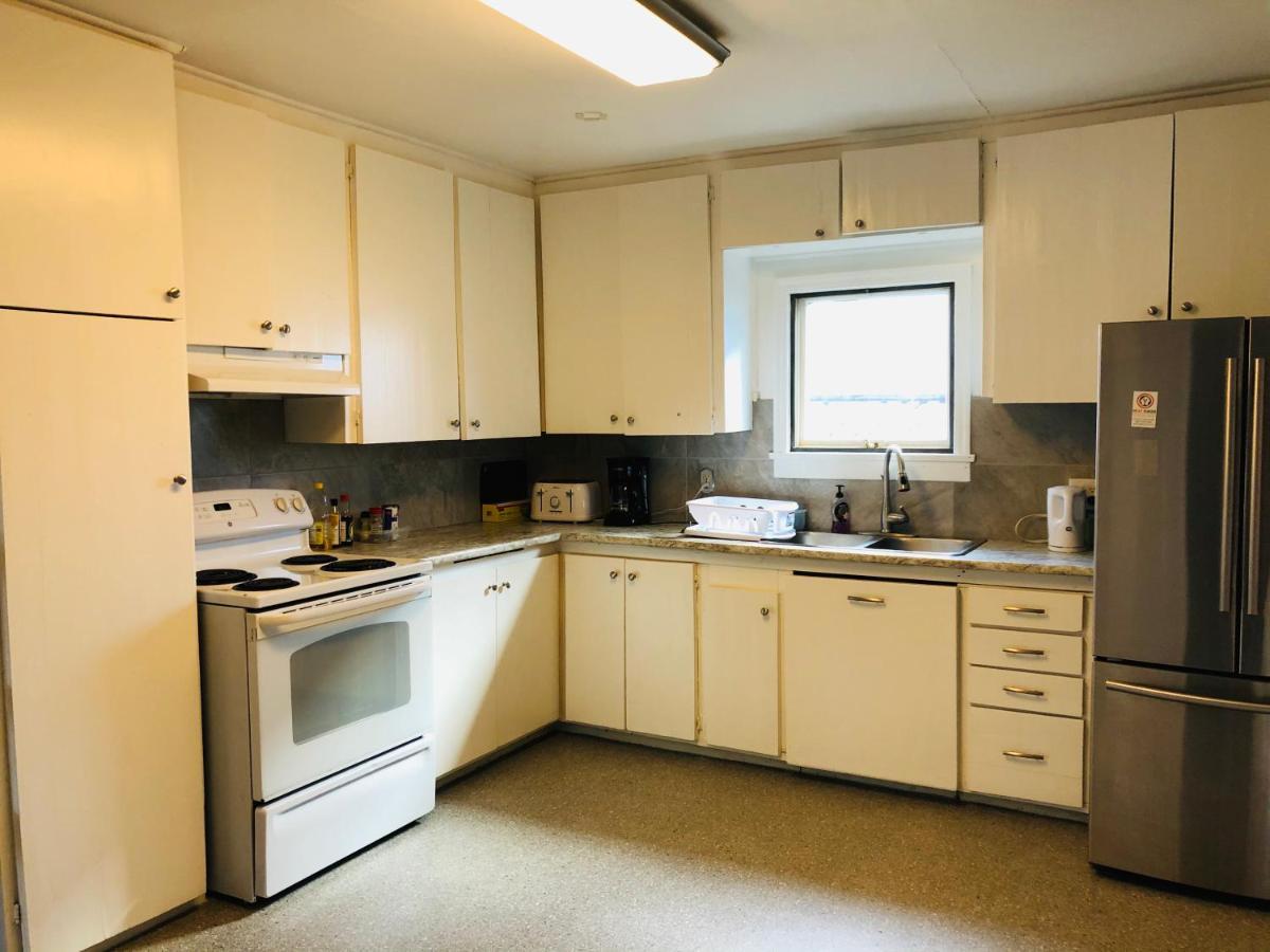 Downtown Whitehorse 2 Bedroom House Екстериор снимка