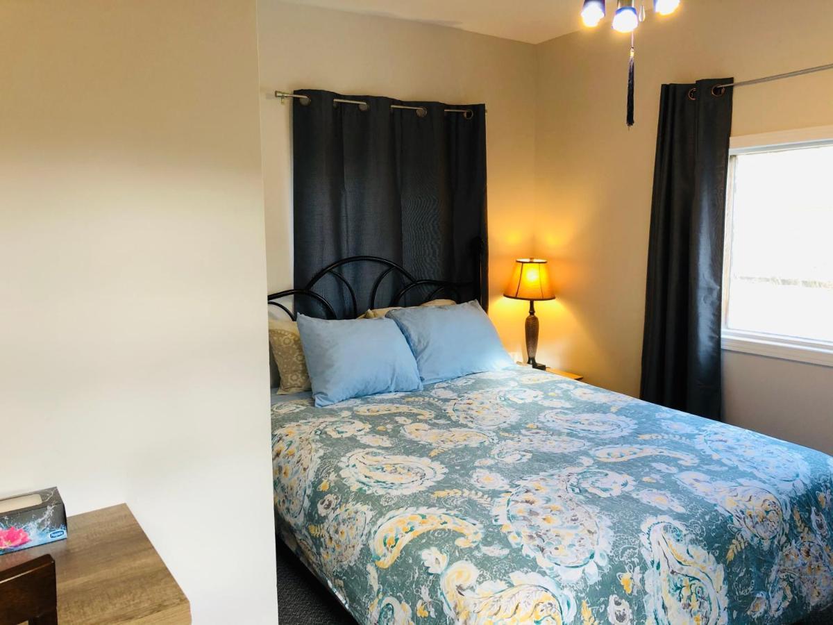 Downtown Whitehorse 2 Bedroom House Екстериор снимка